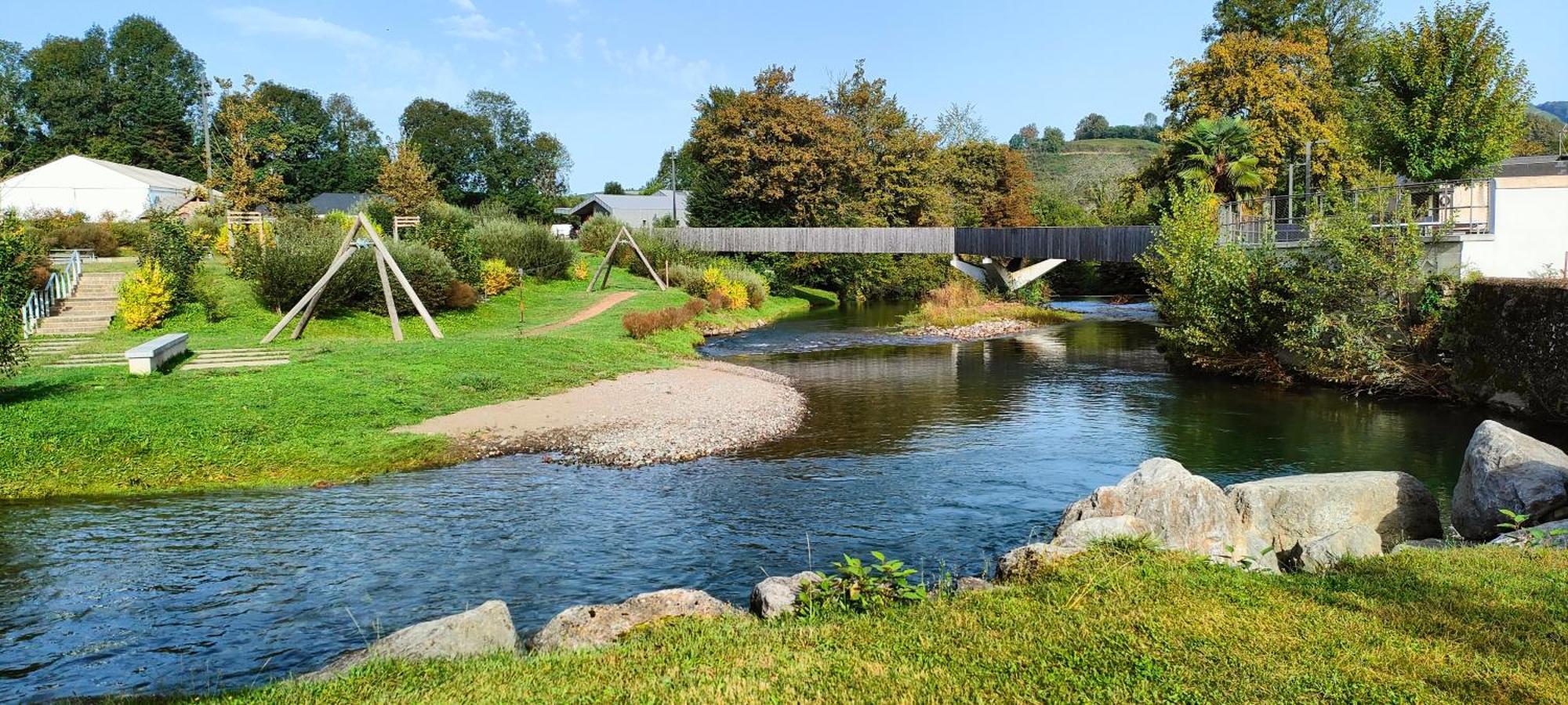 Meuble De Tourisme Au Coeur Du Village A Aramits , Haut Bearn 외부 사진